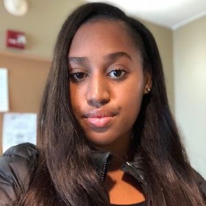 Meet your Posher, Alexus